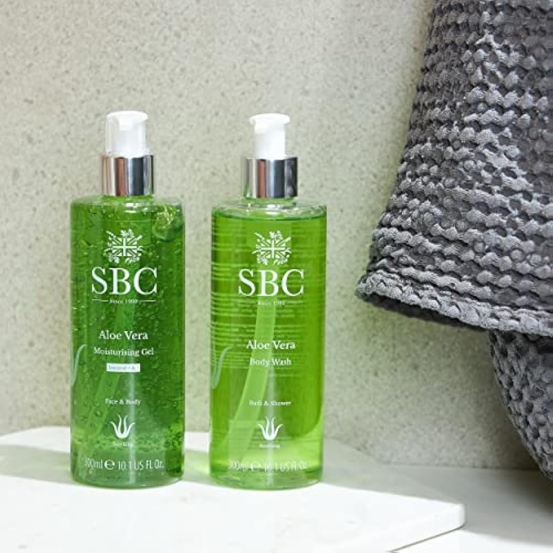 SBC Skincare Aloe Vera Moisturising Gel – Cooling Aftersun & Face Mask 1L