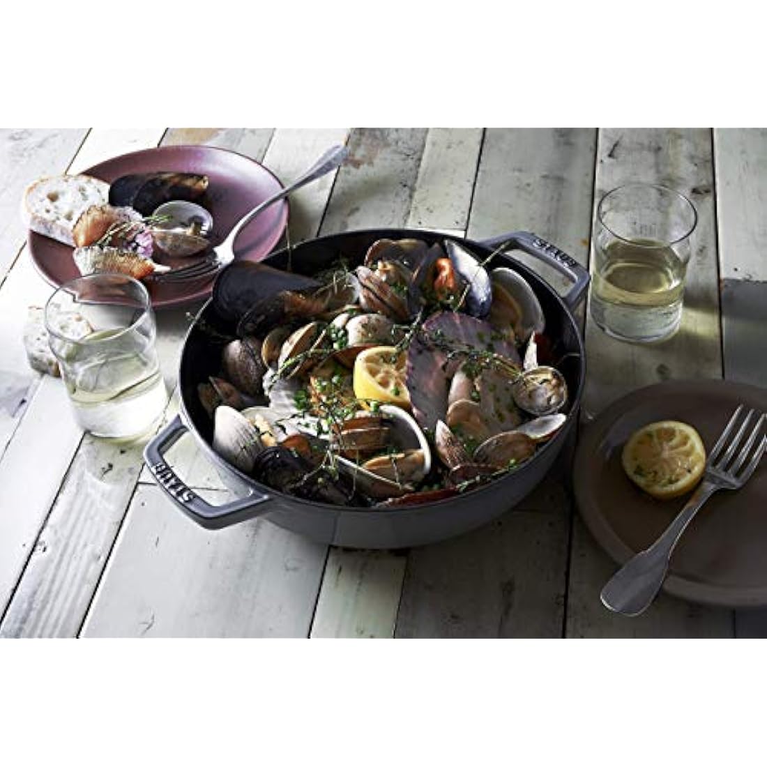 STAUB Cast Iron Frying Pan – 34 cm Enameled Skillet in Graphite Grey