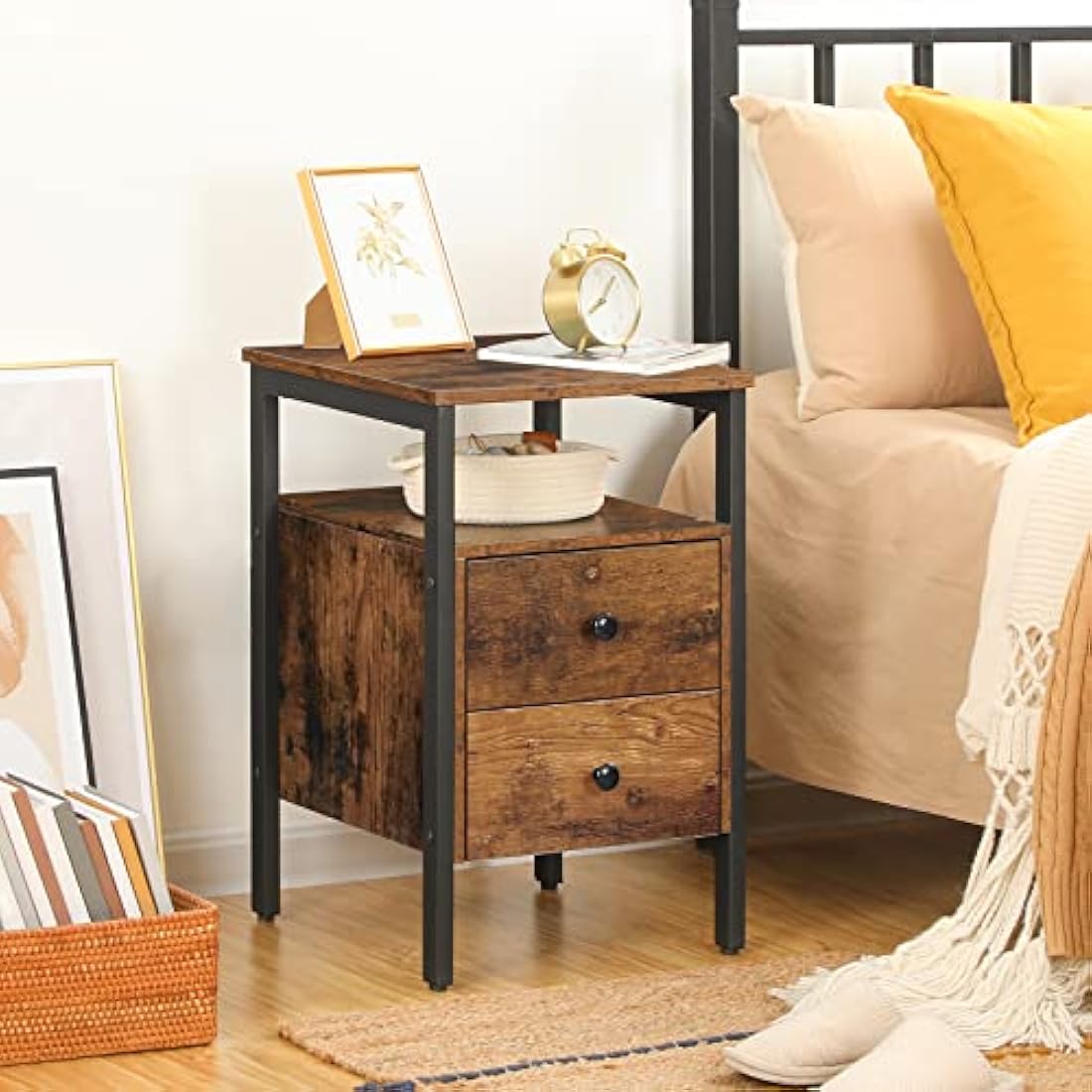 HOOBRO Industrial Nightstand – 2-Drawer Side Table in Rustic Brown
