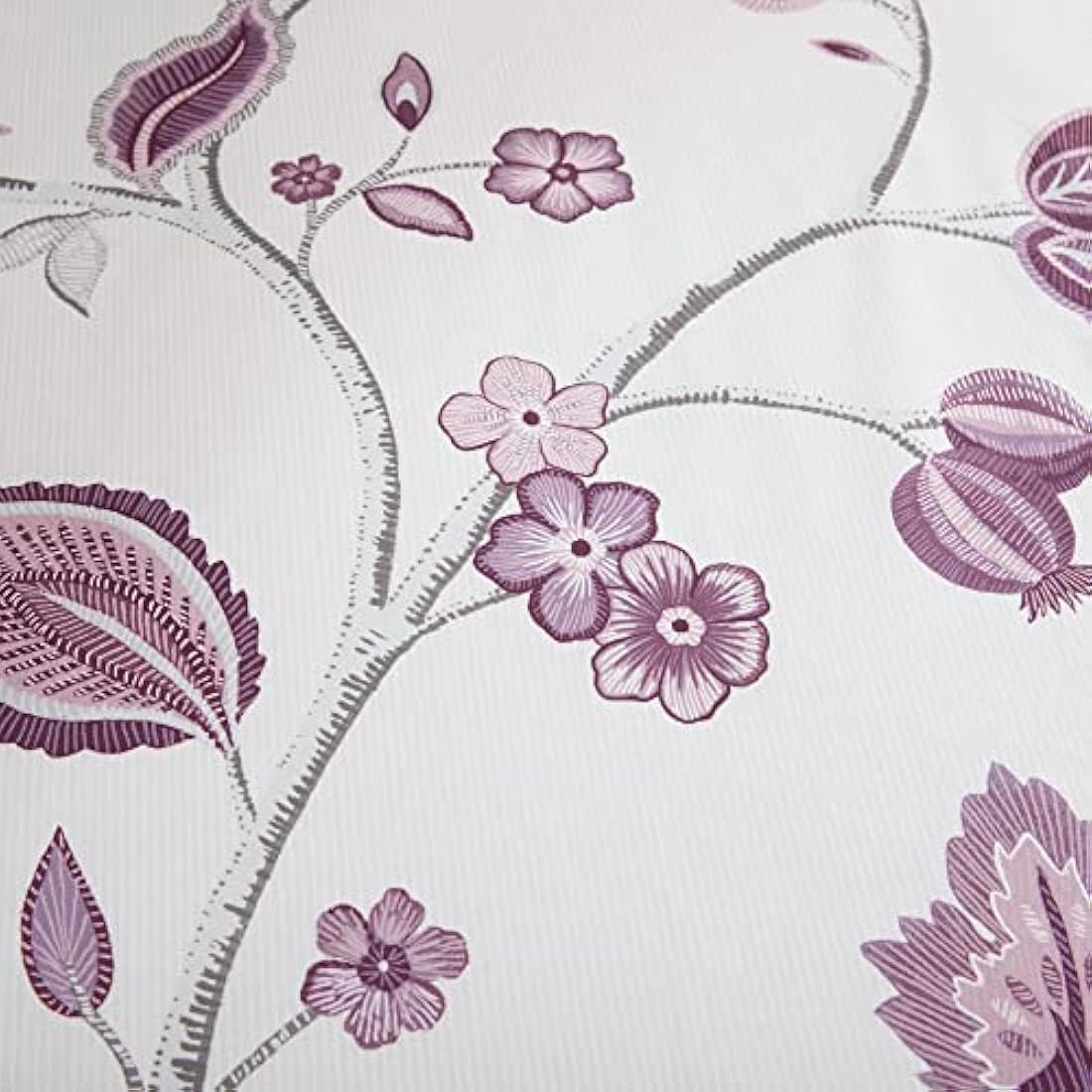 Dreams & Drapes Samira Floral Quilted Bedspread – Plum Polycotton