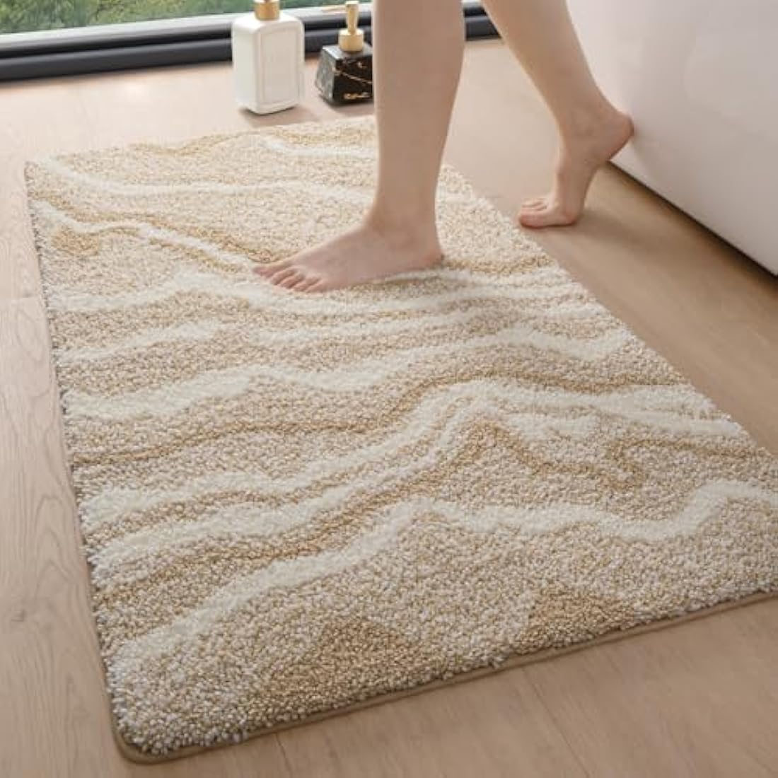 DEXI Bath Mat – 61 x 92 cm Non-Slip Absorbent Microfiber Rug, Beige