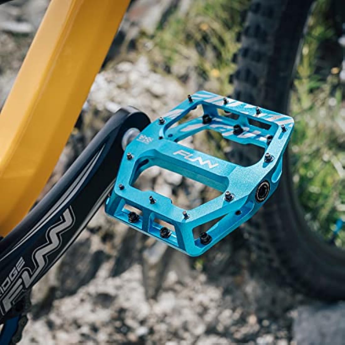 Funn Funndamental MTB Flat Pedals – CNC Alloy Wide Platform BMX Pedals
