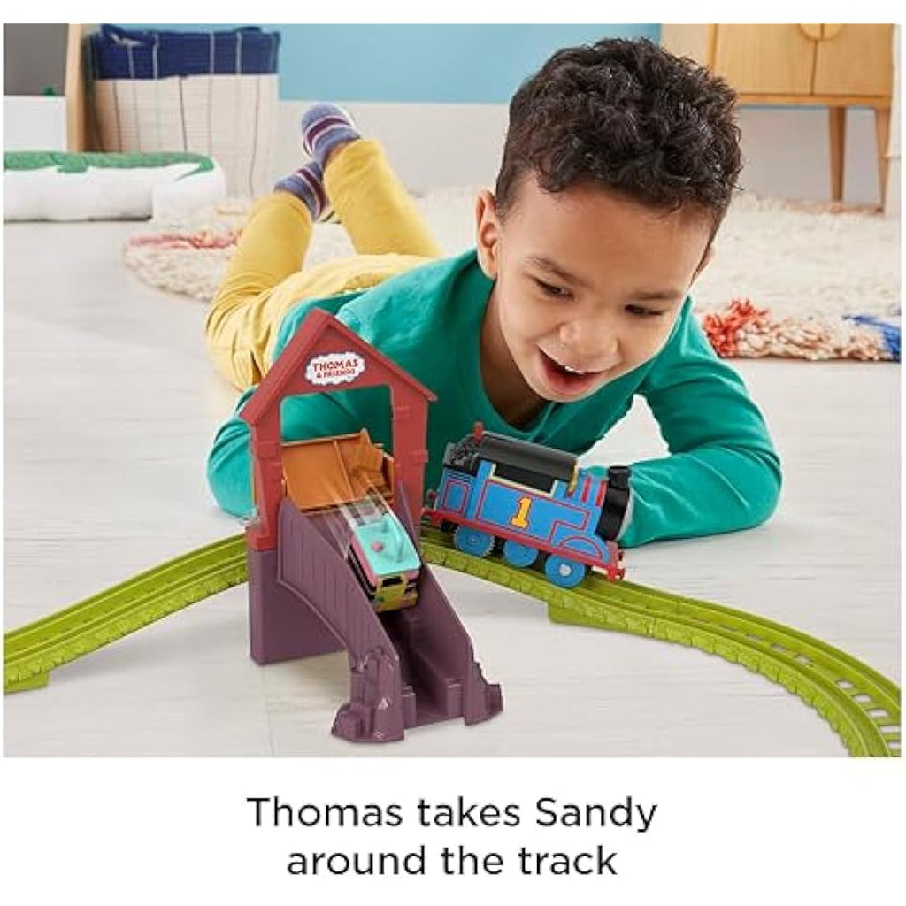 Thomas & Friends Motorized Train Set | Carly & Sandy 18-Piece Playset