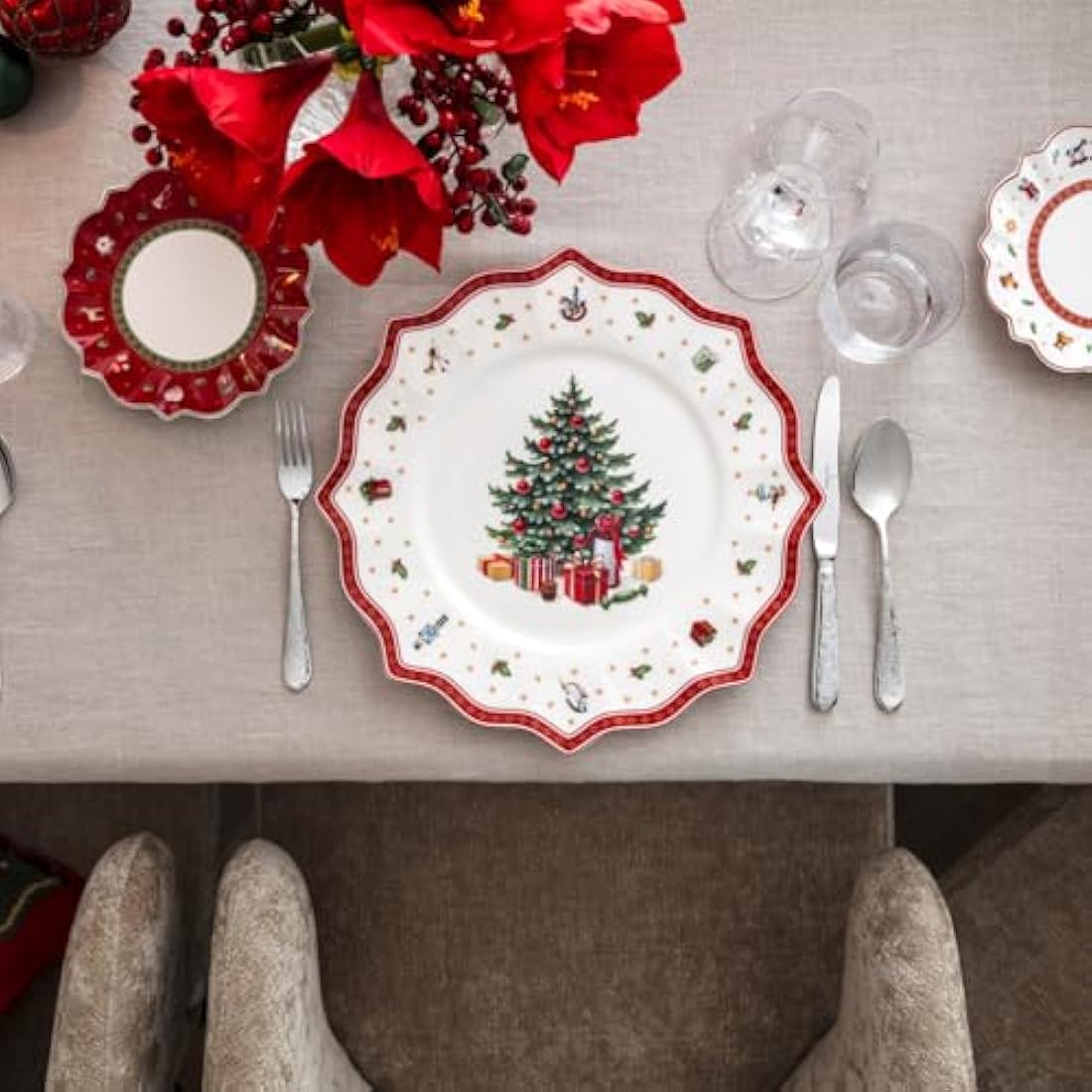 Villeroy & Boch Toy's Delight Red Ceramic Bread and Butter Plate