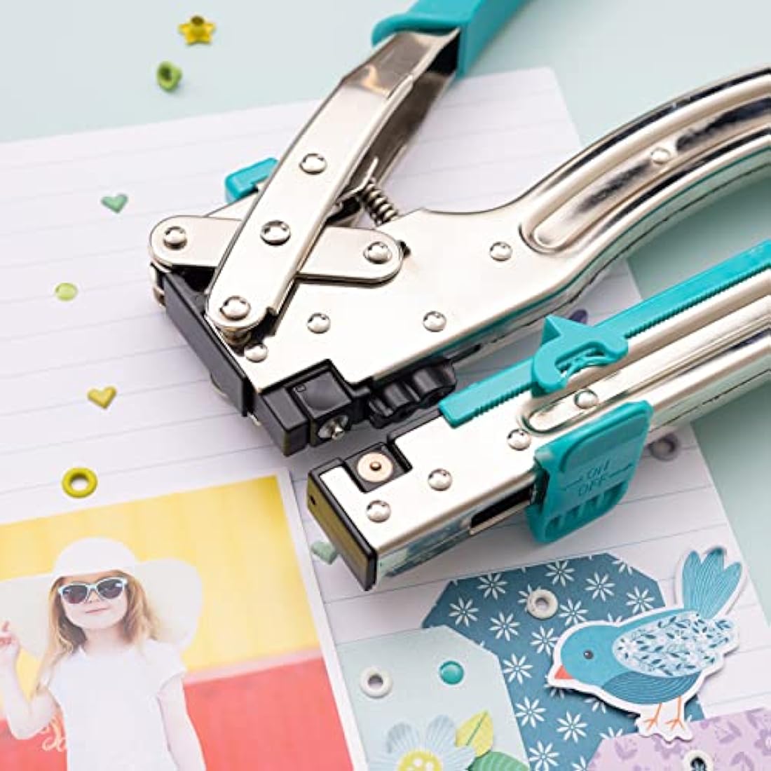 We R Memory Keepers Crop-a-Dile II Big Bite Paper Punch – Aqua