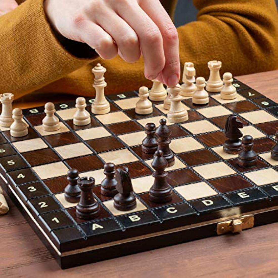 Master of Chess Magnetic Wooden Chess Set – Handcrafted 10in Travel Game