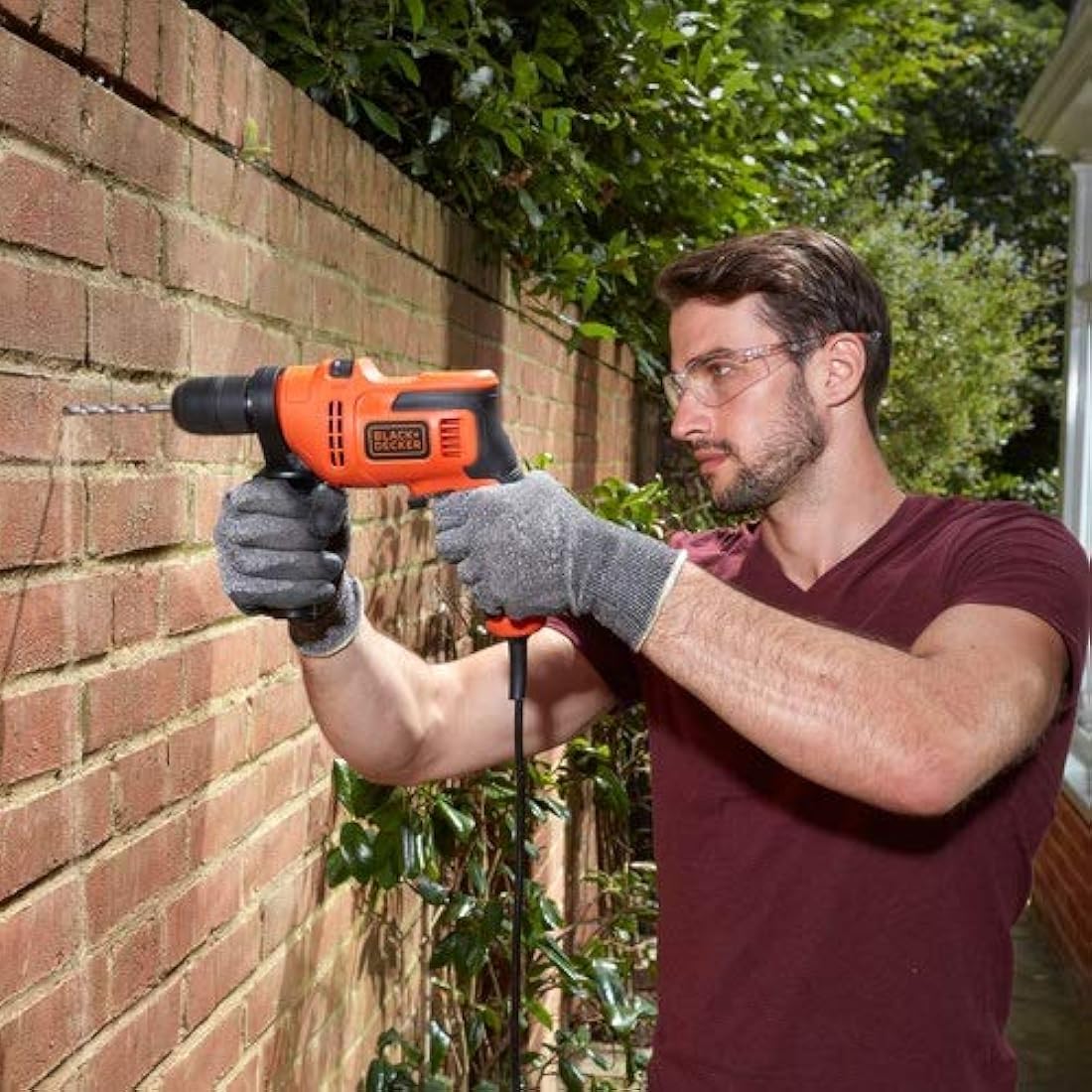 BLACK+DECKER 500W Electric Hammer Drill for Masonry & Concrete – BEH200-GB
