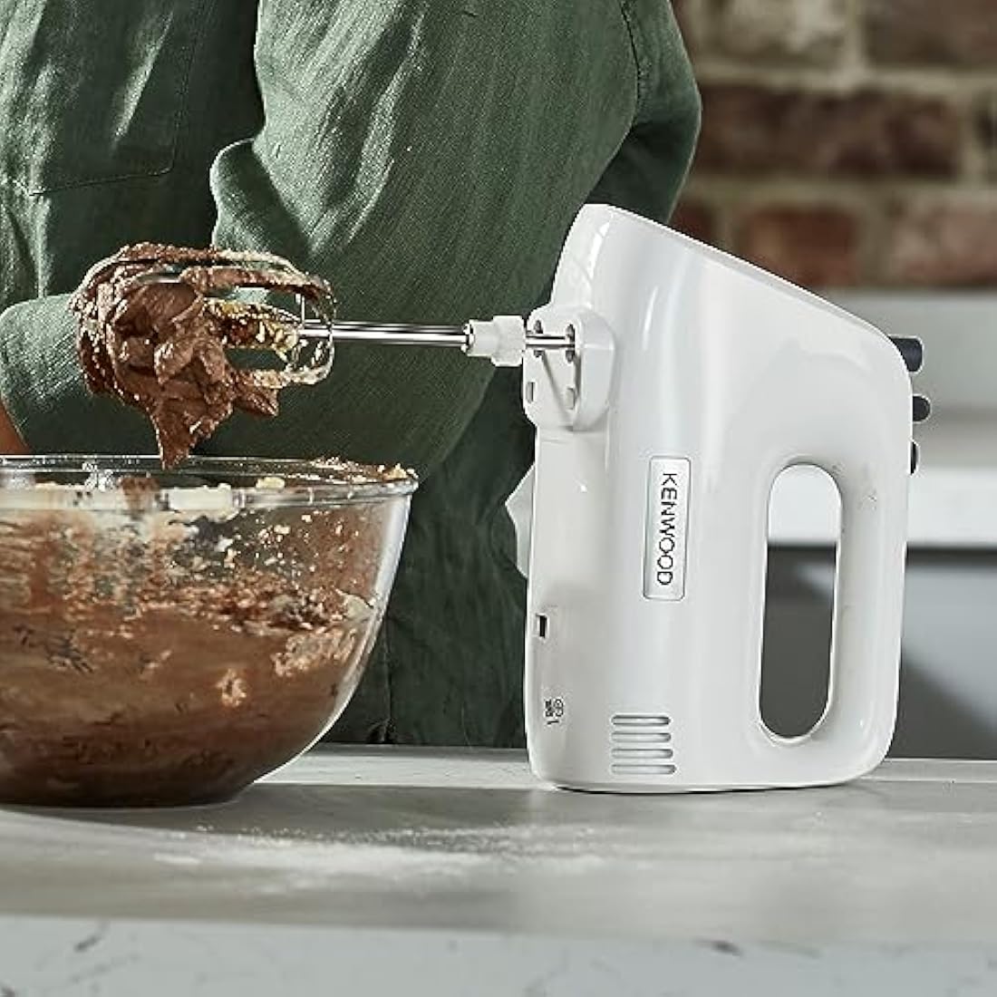 Kenwood Hand Mixer – 450W Electric Whisk with 5 Speeds & Beaters