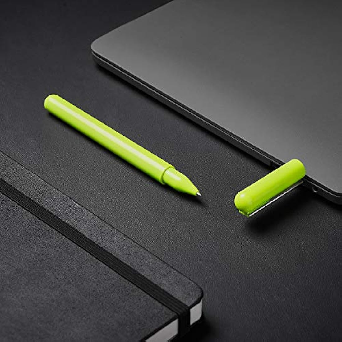 Lexon C-Pen: 32GB USB-C Flash Memory Ballpoint Pen – Red Glossy