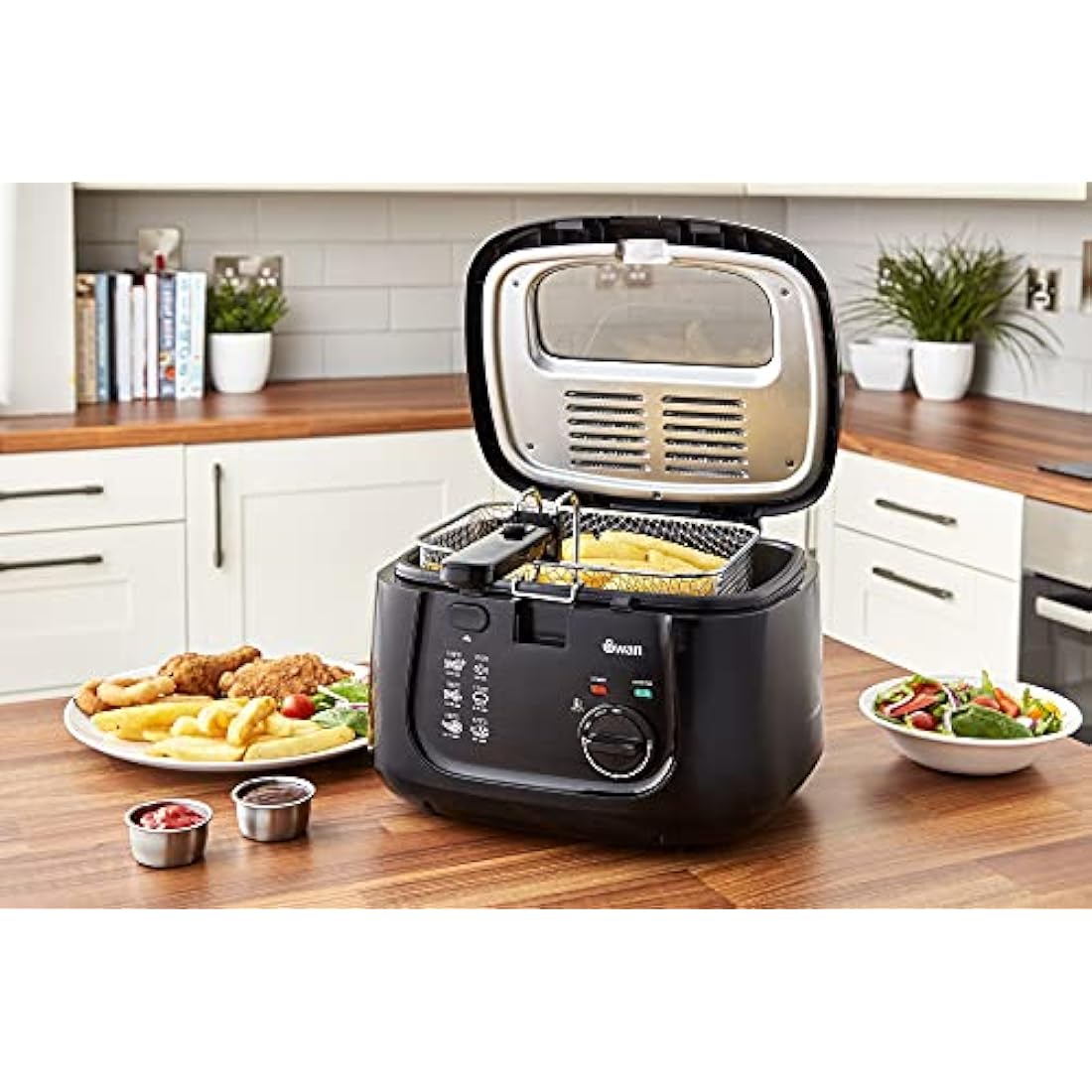 Swan 2.5L Deep Fat Fryer – 1800W Electric Kitchen Fryer with Window, Black