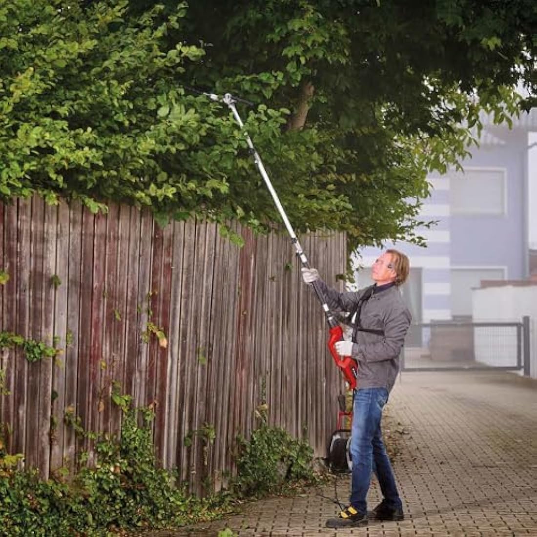 Einhell GC-HH 9046 Electric Long Reach Pole Hedge Trimmer - 900W, 2.6M