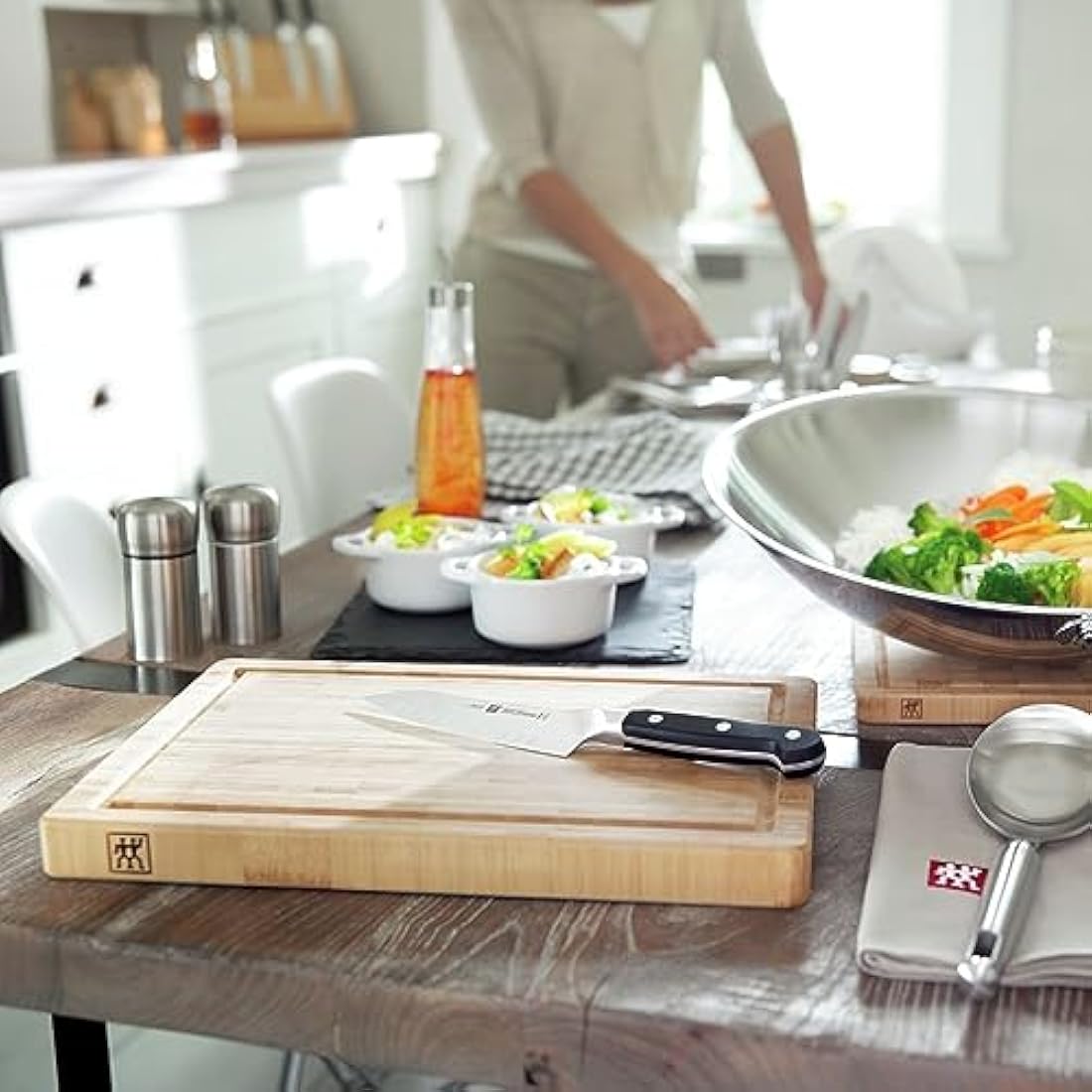ZWILLING Bamboo Cutting Board – Reversible Medium Wood with Juice Groove