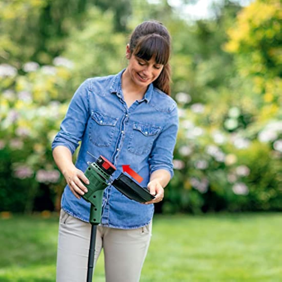 Bosch EasyGrassCut 23 Electric Grass Trimmer – 280W, 23cm Cut