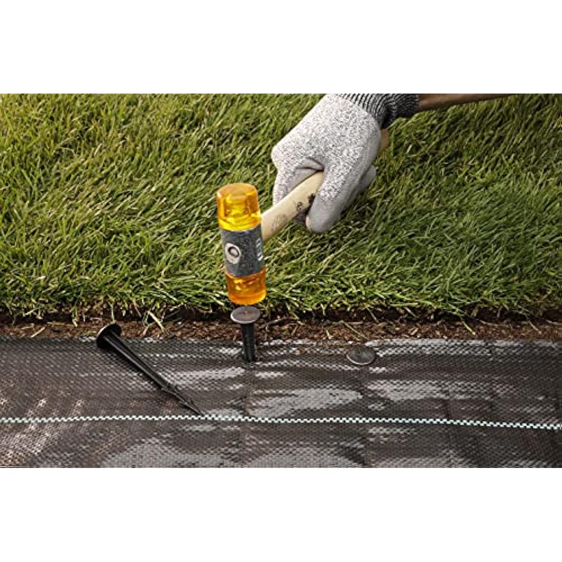 GardenMate Weed Control Fabric – 100gsm UV Stabilised Membrane 2m x 20m