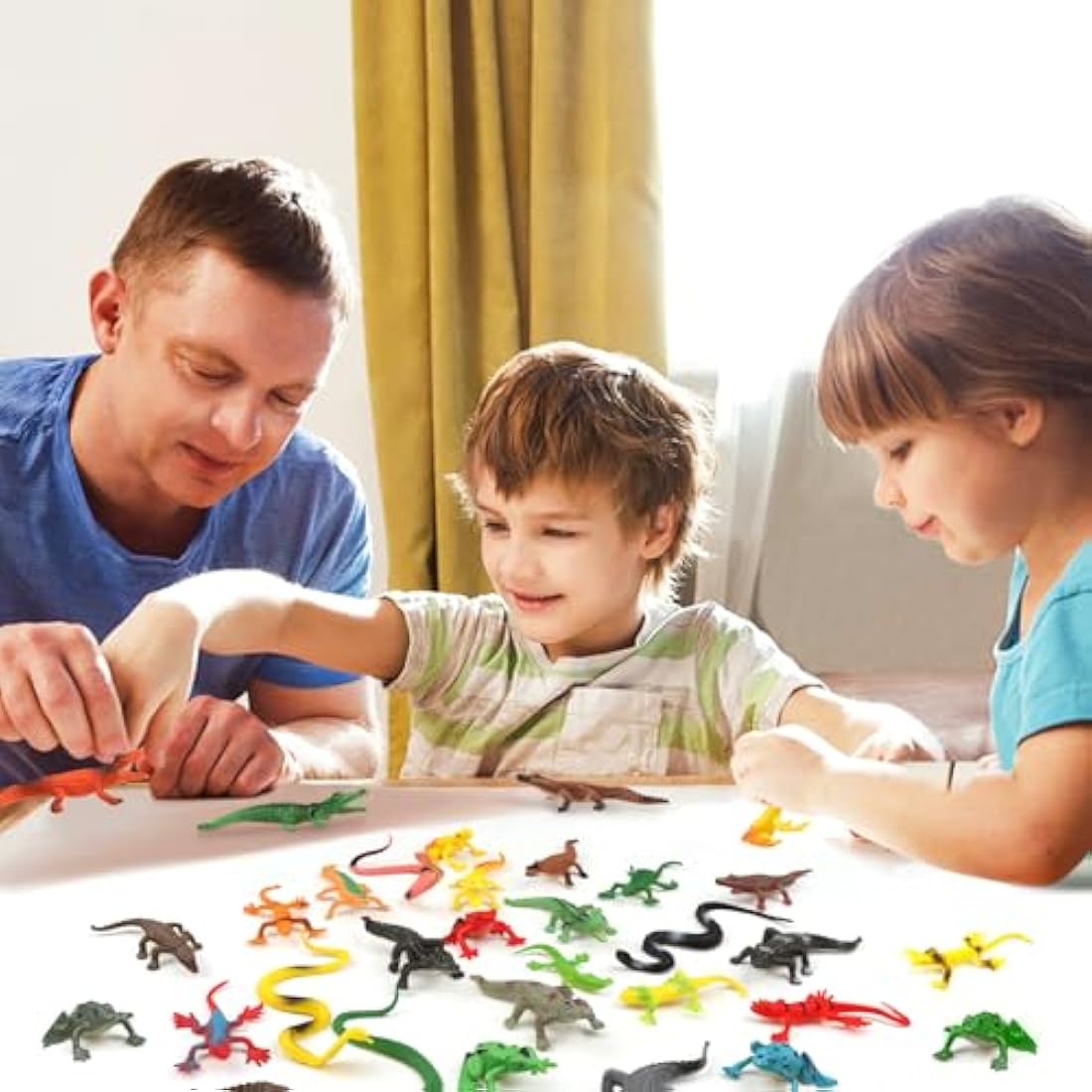 27Pcs Realistic Rubber Snake and Reptile Toy Figurines Set