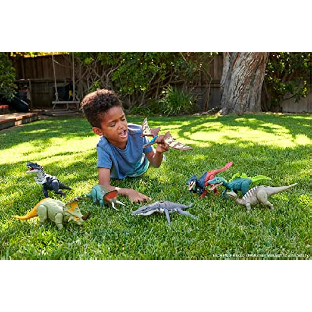 Jurassic World Sinoceratops Dinosaur Action Figure with Roaring Sound