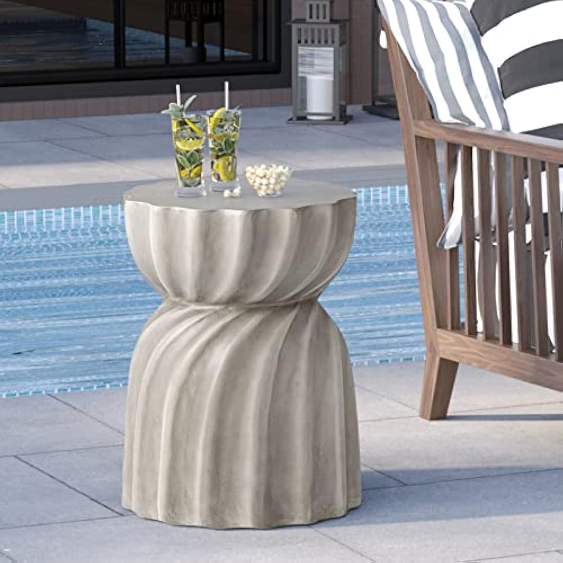HOMPUS Concrete Garden Stool – Round Petal Outdoor Side Table, Natural Grey