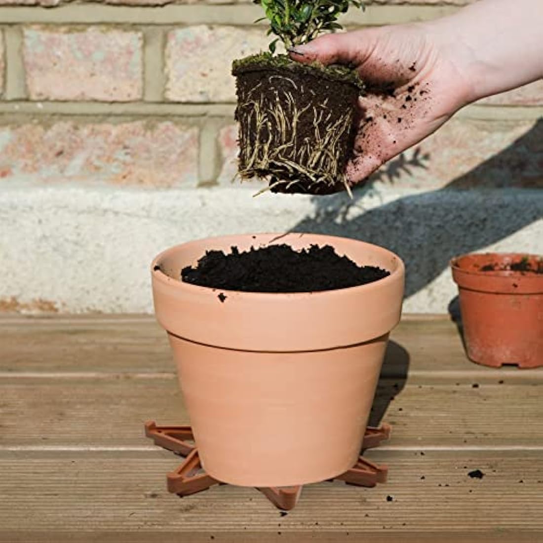 SZXMDKH 24-Pack Triangle Plant Pot Feet – Invisible Outdoor Pot Risers