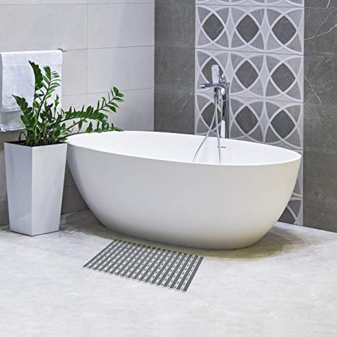Tatkraft Bond Non-Slip Bath Mat – Fast Drying Shower Mat with Suction Cups