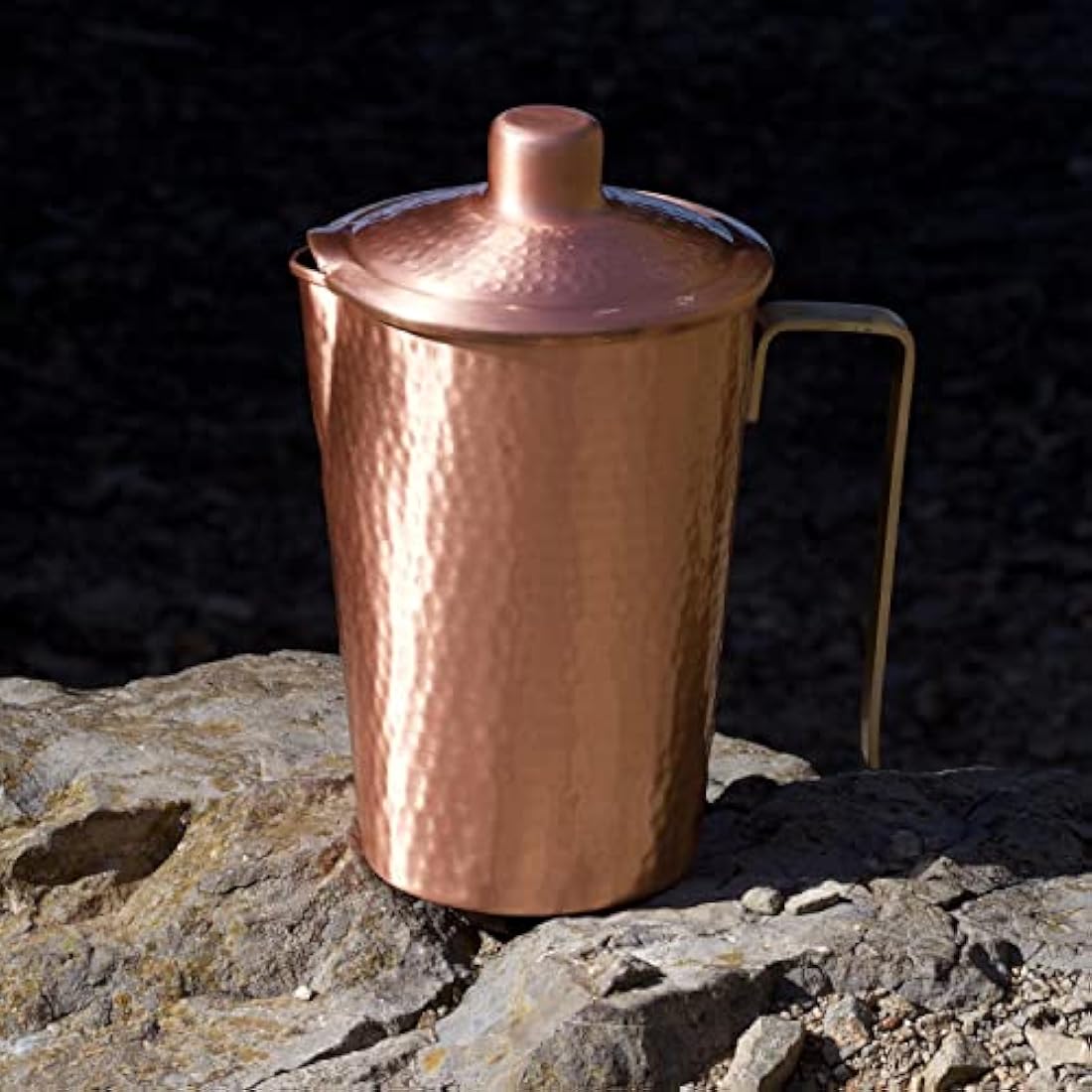 Kosdeg Pure Copper Pitcher with Lid – 44 Oz Hammered Handcrafted Jug