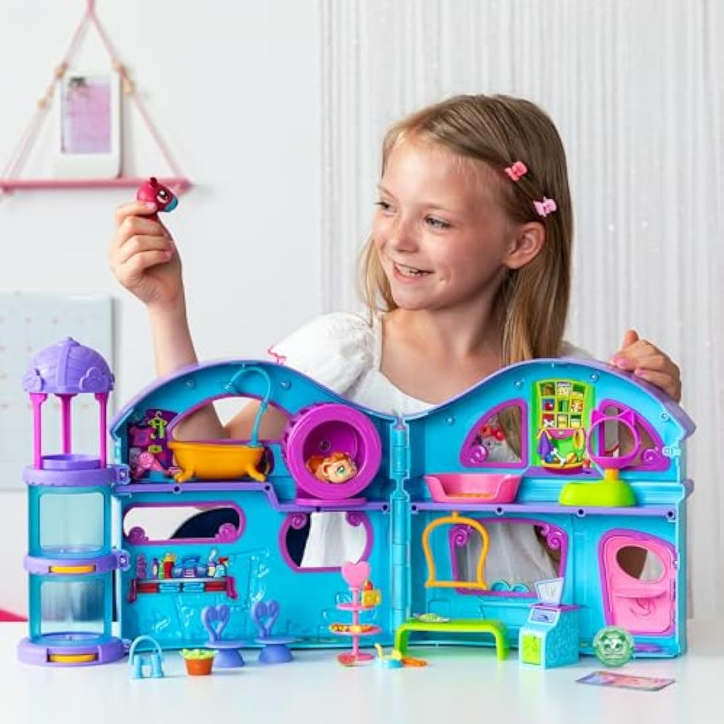 Littlest Pet Shop Series 2 Pet Shop Playset with 2 Mini Figures