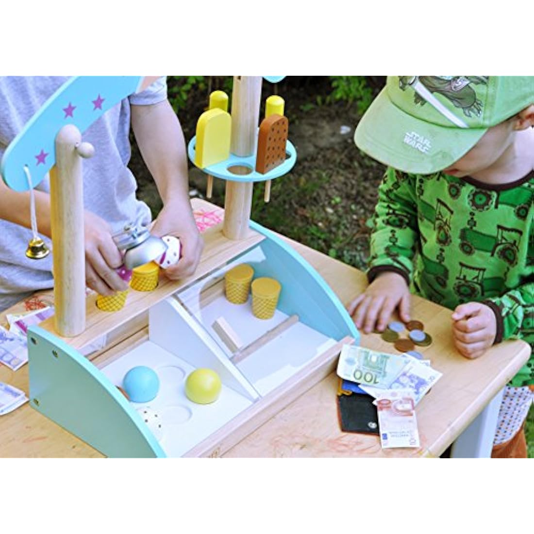 Howa Wooden Ice Cream Parlour Toy Shop with Magnetic Scoop & Play Money