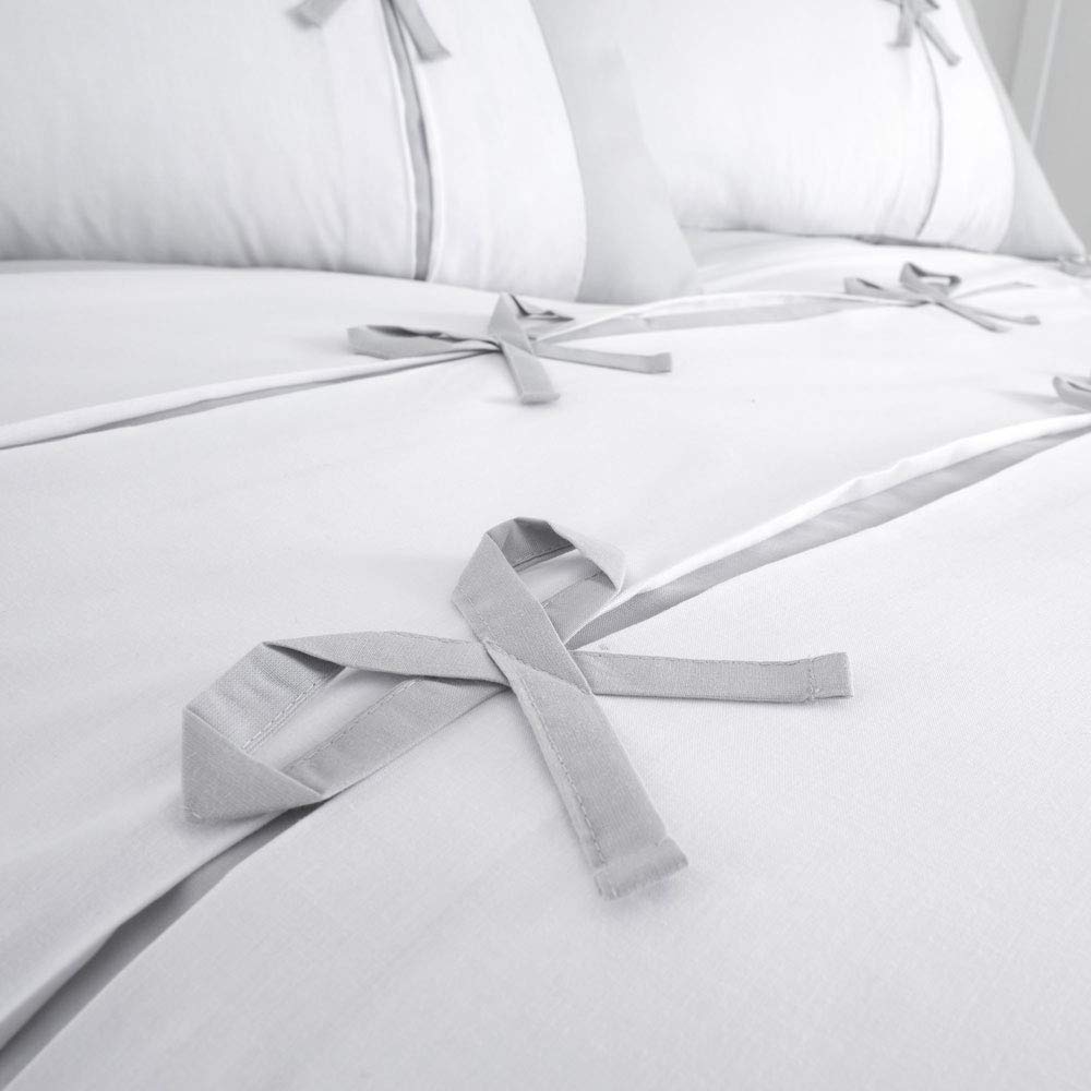Catherine Lansfield Milo Bow White Super King Duvet Set - Easy Care