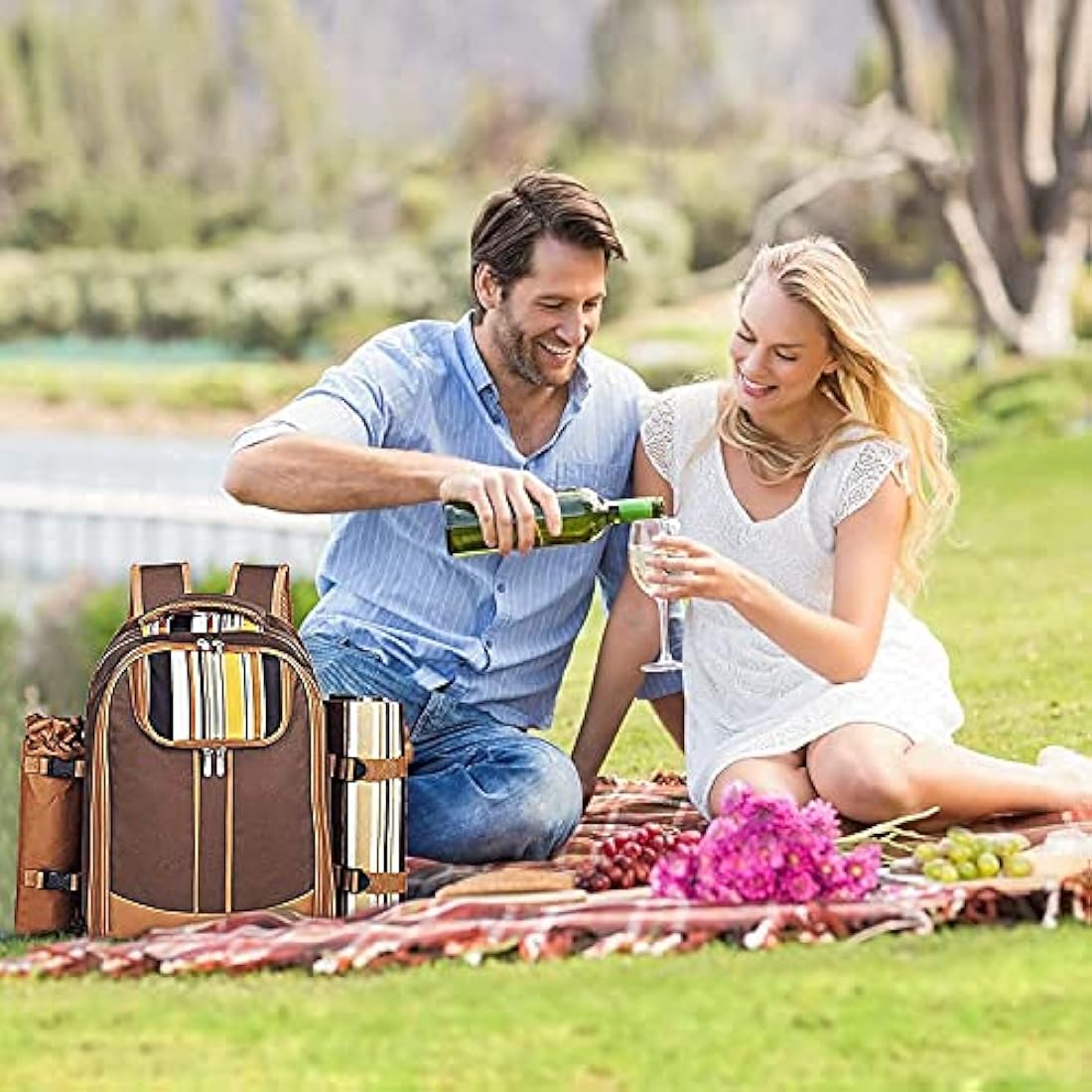 Hap Tim 4 Person Picnic Backpack with Insulated Cooler & Blanket