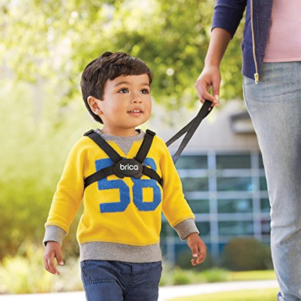 Munchkin Stay Close Baby Safety Harness & Walking Reins – Black
