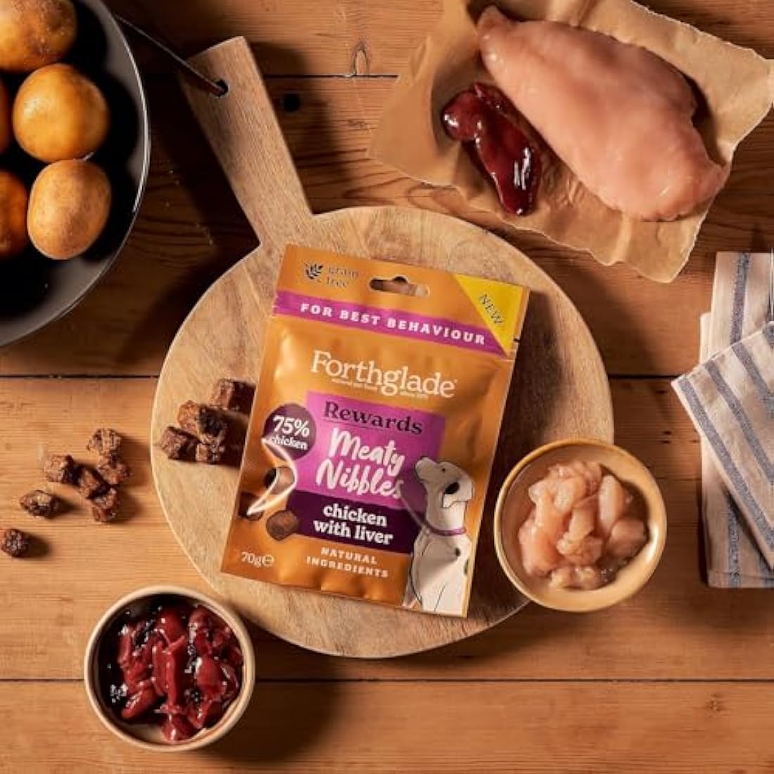 Forthglade Meaty Nibbles – Grain Free Chicken & Liver Dog Treats (10x70g)