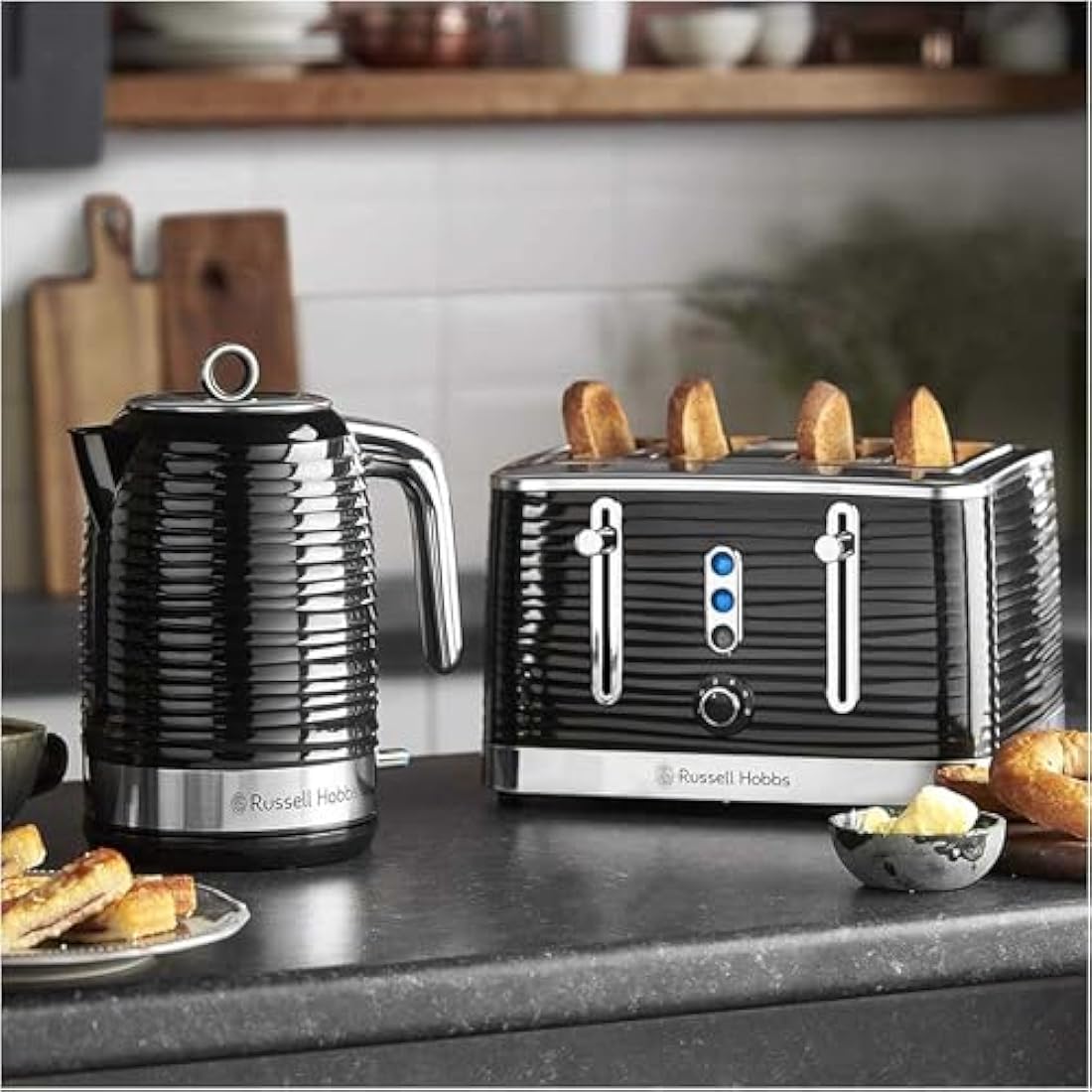 Russell Hobbs Inspire 4-Slice Toaster | High Gloss Black & Chrome