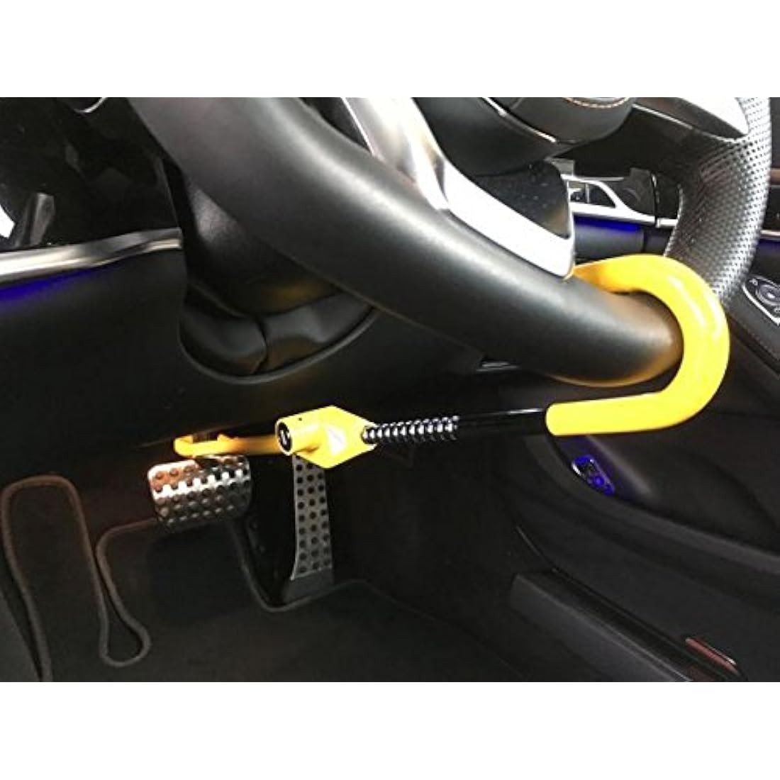 Milenco Classic Brake Lock – Hardened Steel Anti-Theft for Motorhomes