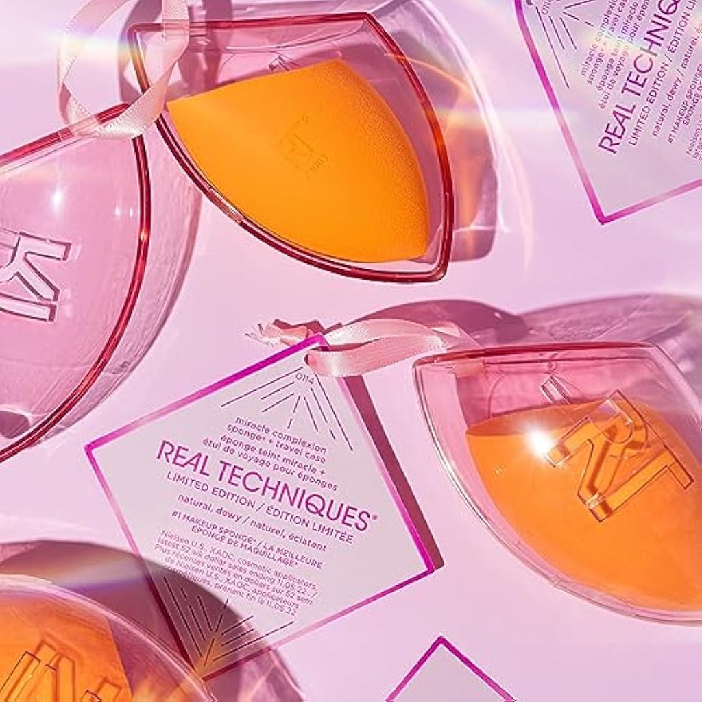 Real Techniques Miracle Complexion Sponge & Travel Case Holiday Ornament