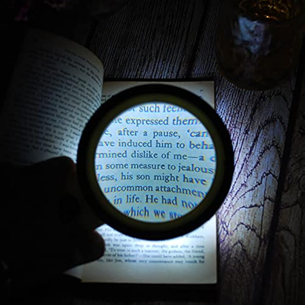 30X Handheld Magnifying Glass with 12 LED Lights for Seniors