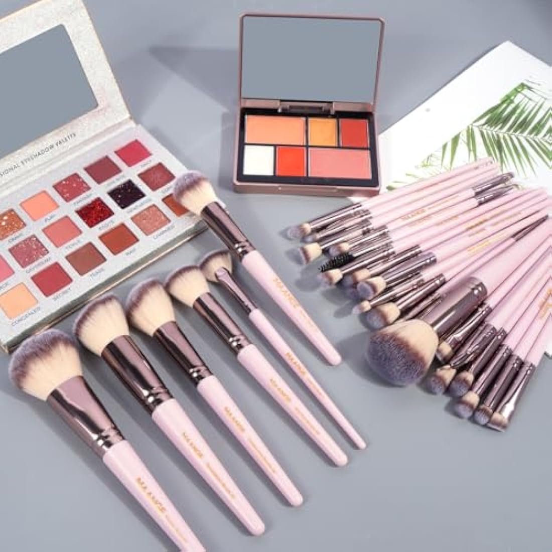 MAANGE 51-Piece Makeup Brush Set | Synthetic Tools with Bag - Pink