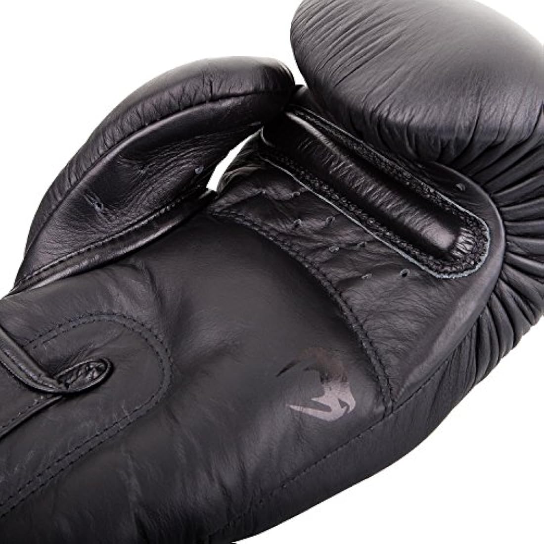 Venum Giant 3.0 Boxing Gloves – Triple Density Foam Muay Thai Gear