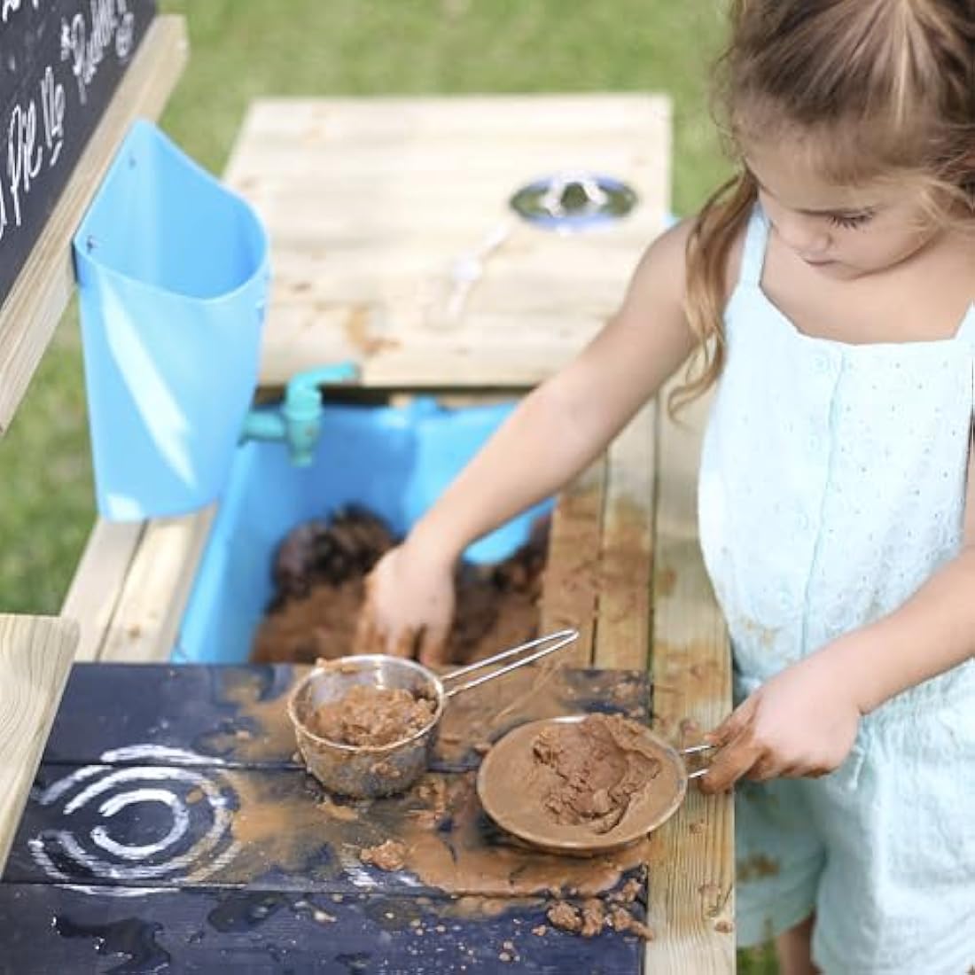 TP Toys Deluxe Wooden Mud Kitchen – Kids Outdoor Garden Playset