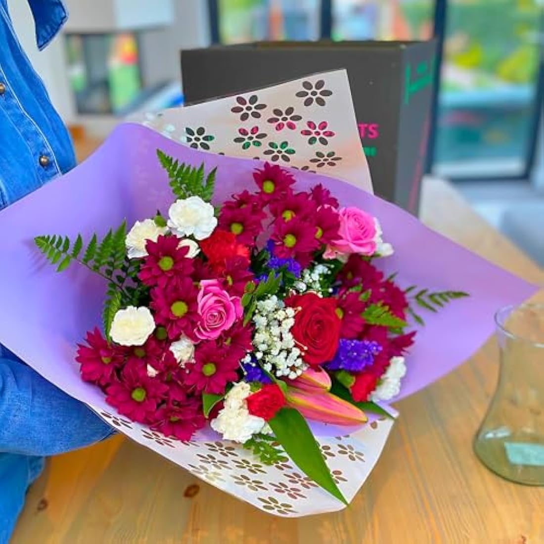 Fresh Flower Bouquet – Large Red Naomi Velvet Rose