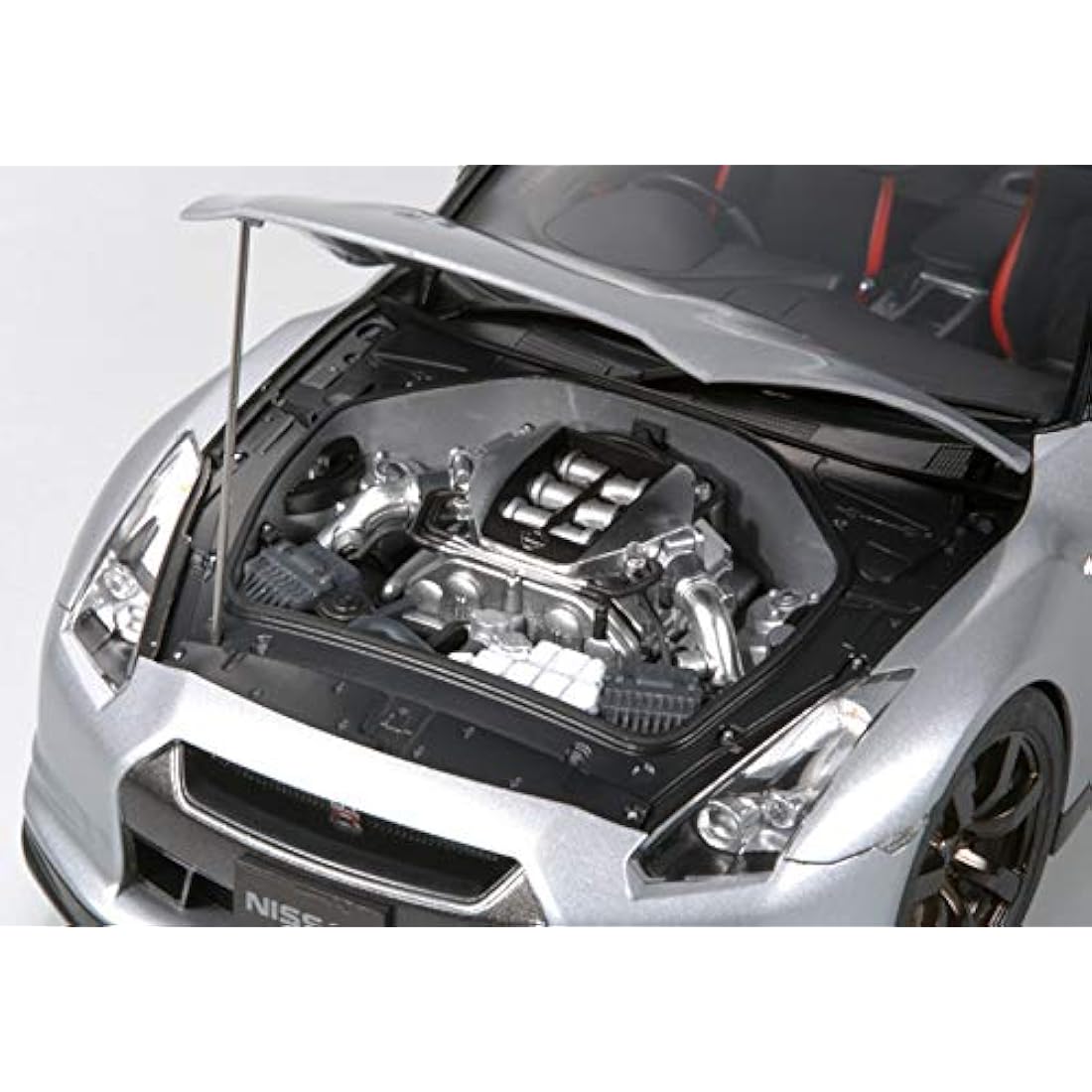Tamiya Nissan GT-R Street Version 1:24 Scale Plastic Model Car Kit