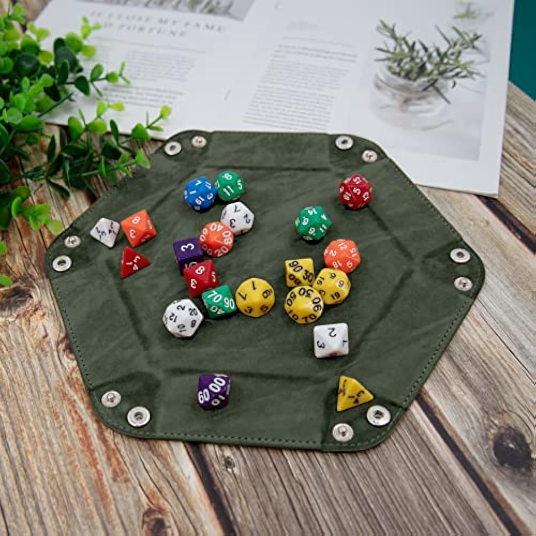 SIQUK 4-Piece Hexagon Dice Tray Set | Folding PU Leather & Velvet