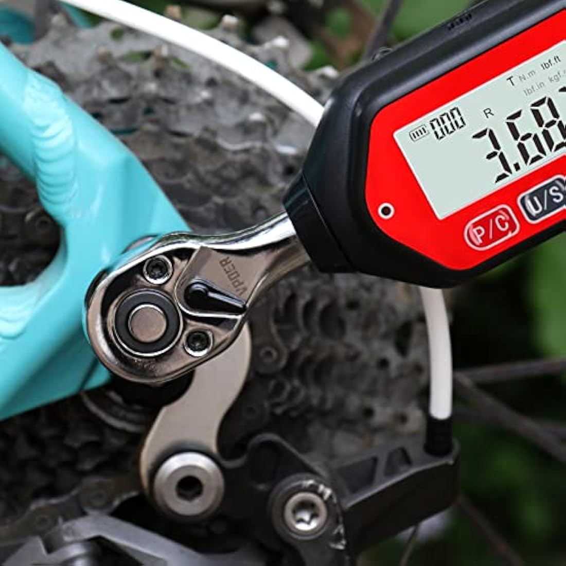 VPOER 1/4" Digital Torque Wrench | 0.22-7.37 ft-lbs with LED & Buzzer
