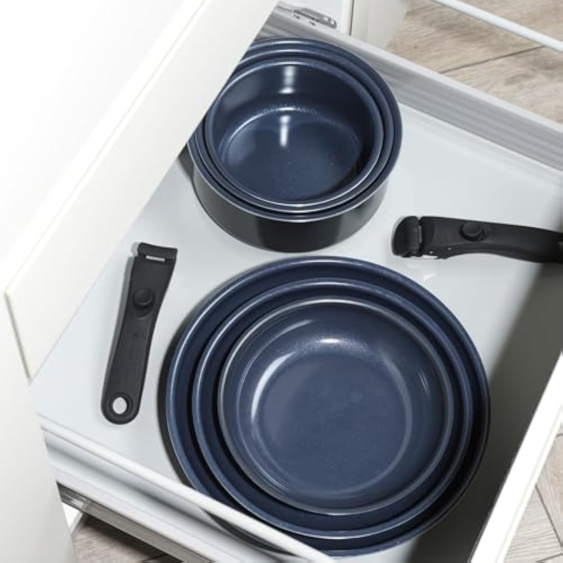 Russell Hobbs Smart Clip 8-Piece Non-Stick Pan Set – Navy Blue