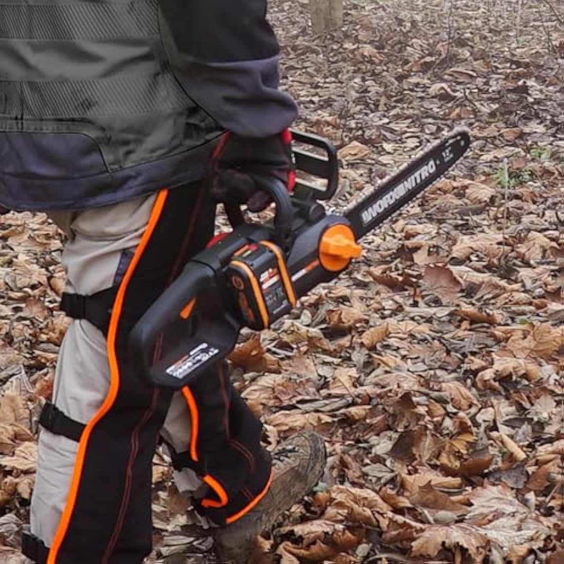 Worx 20V Cordless Brushless Chainsaw – 30cm Bar, Auto Lubrication (Bare Tool)