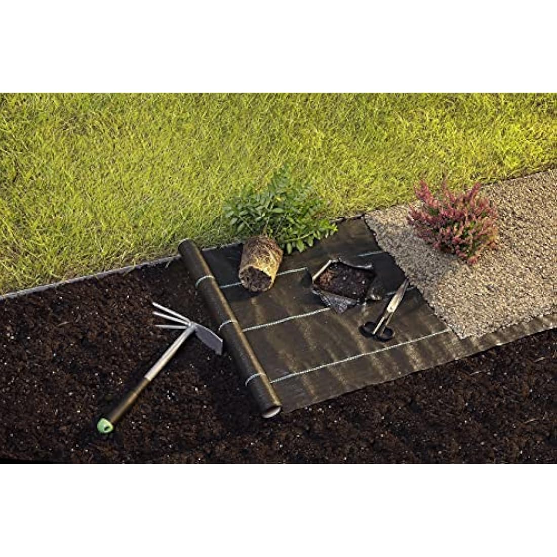 GardenMate Weed Control Fabric – 100gsm UV Stabilised Membrane 2m x 20m