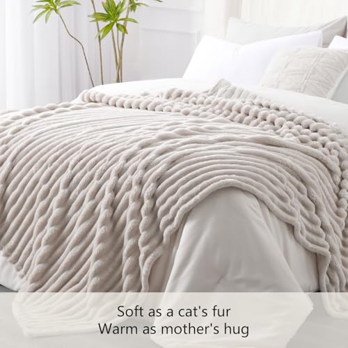 RUIKASI Fleece Throw Blanket – Queen Size Ribbed Beige Sofa Throw