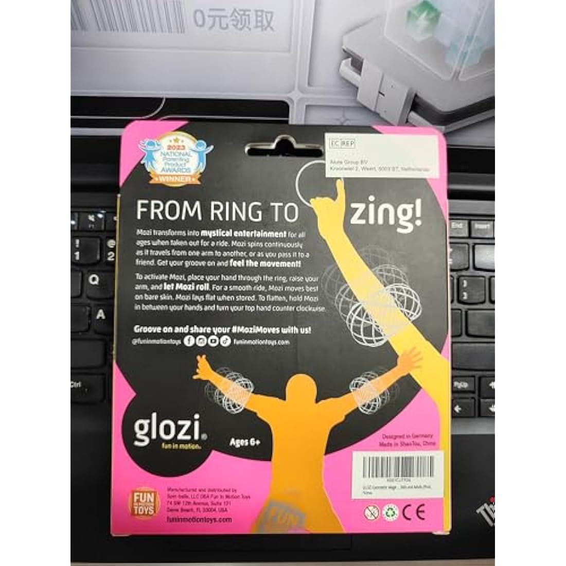 Glozi Glow in the Dark Flow Ring – Geometric 3D Arm Spinner (Pink)
