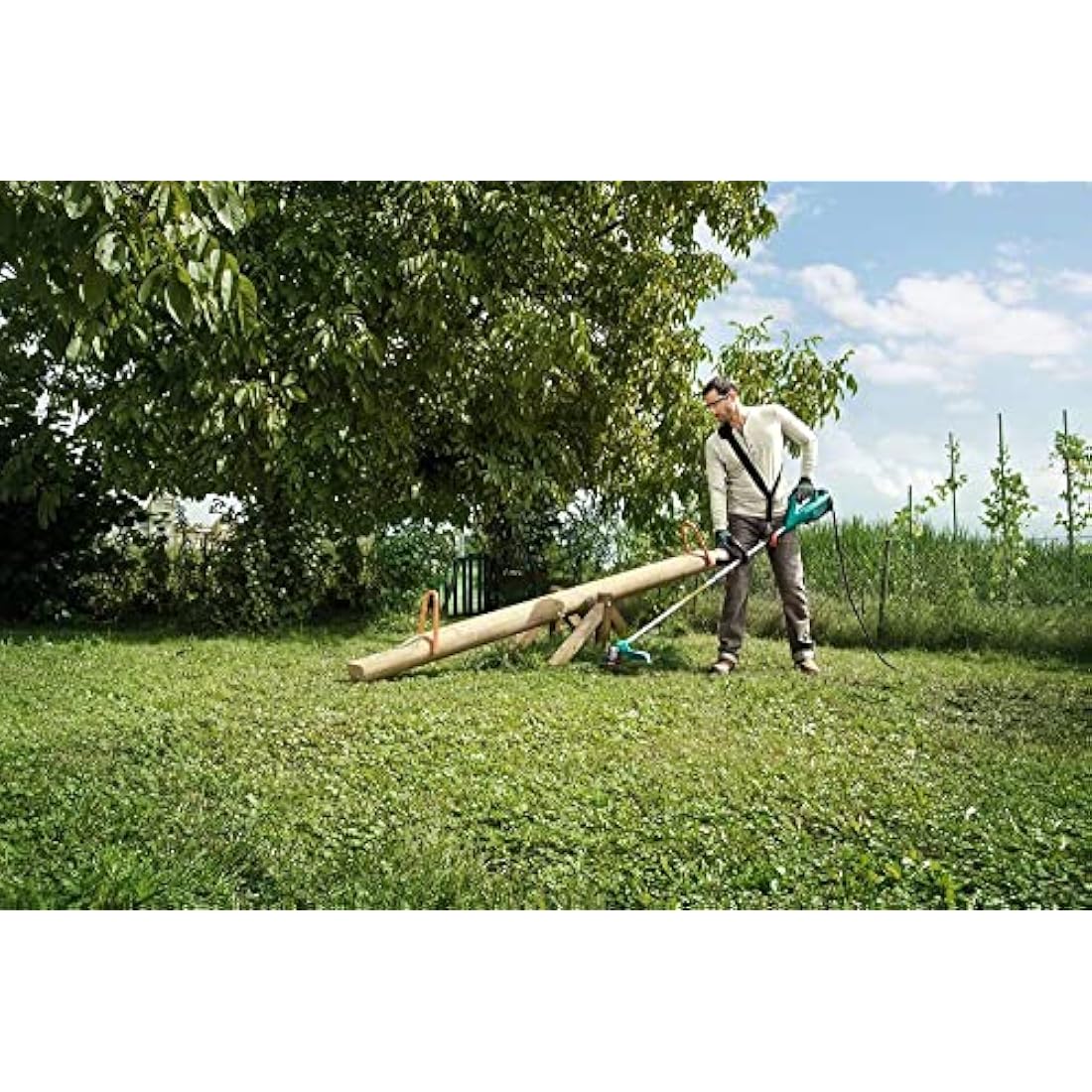 Bosch AFS 23-37 Corded Brush Cutter | 950W Grass Trimmer with Blade
