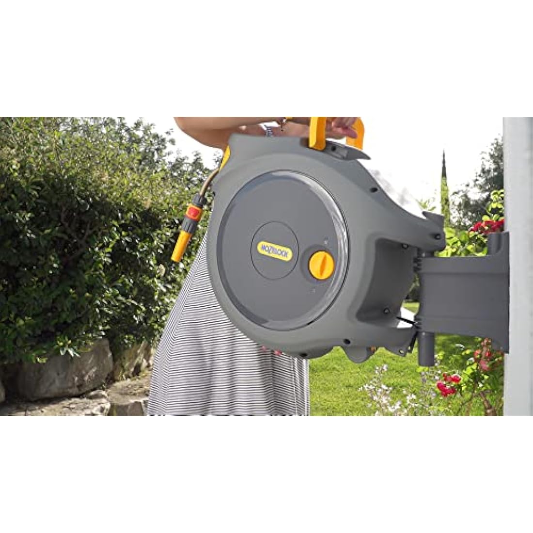 Hozelock Auto Reel 30m Wall-Mounted Retractable Garden Hose Reel
