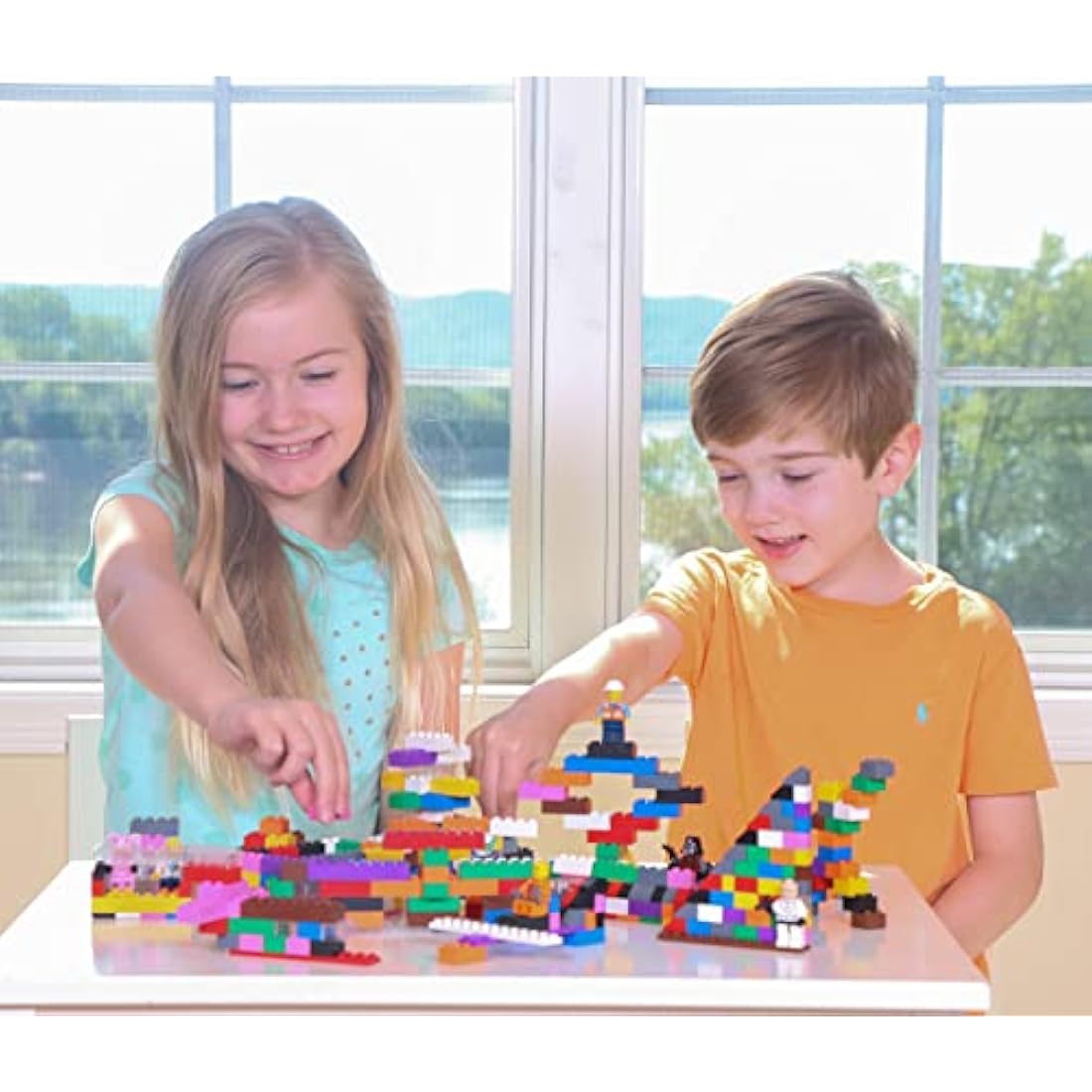 Strictly Briks Classic Building Bricks Starter Kit – 672 Pieces, Vibrant Colors