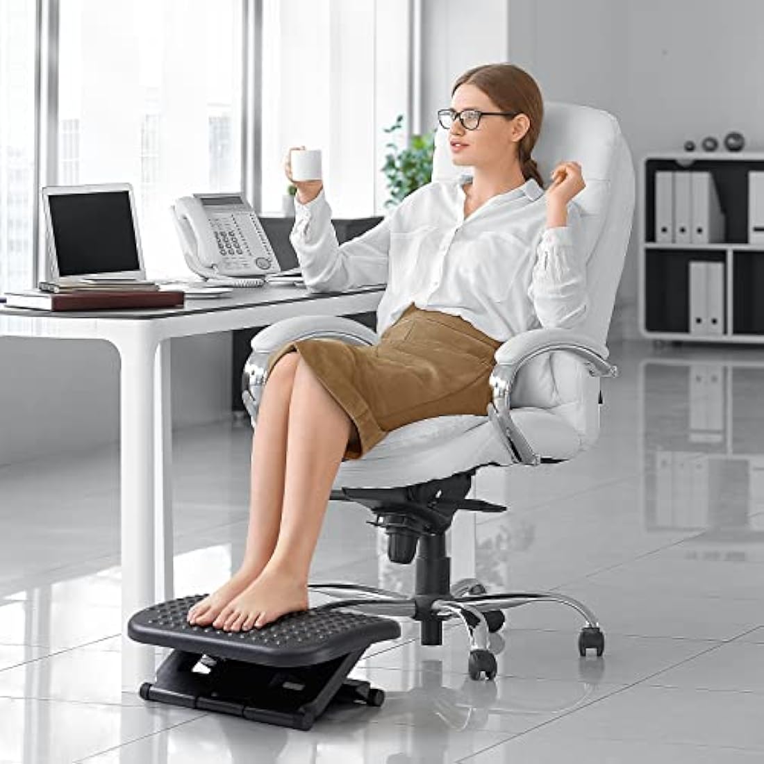 HUANUO Ergonomic Foot Rest – Adjustable Height & Massage Under Desk Stool